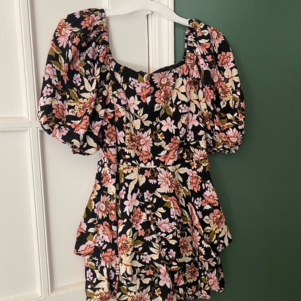 Francesca’s Black Floral Romper Medium New with Tags